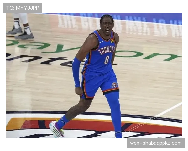 张伯伦内线单打高效砍分 推动球队攻防节奏明显提升