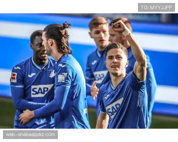 多特蒙德攻防转换问题持续影响稳定性，防守体系调整成赛季走势关键