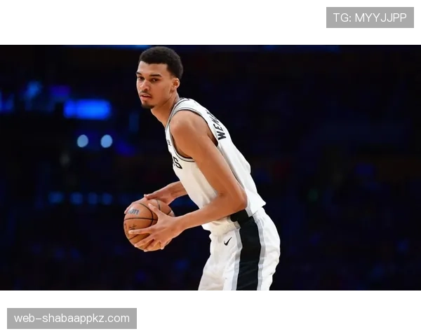 斯蒂芬·卡斯尔挡拆制造空位三分稳定性不及库里