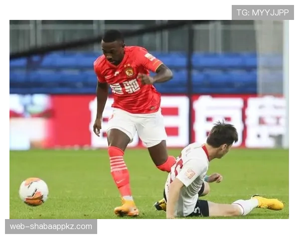 接管禁区前插撕开防线本赛季保利尼奥胜过上季回撤